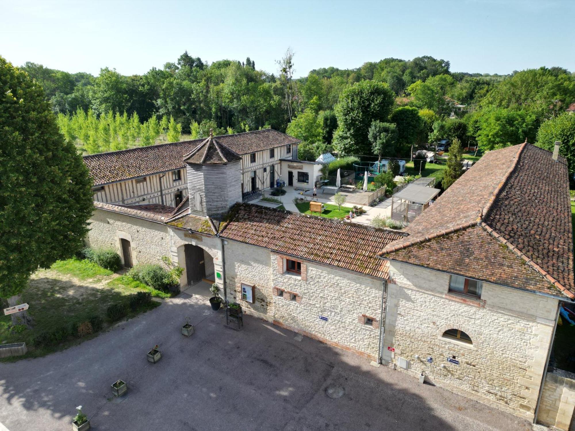 Domaine Le Colombier Bed and Breakfast Dienville Eksteriør billede